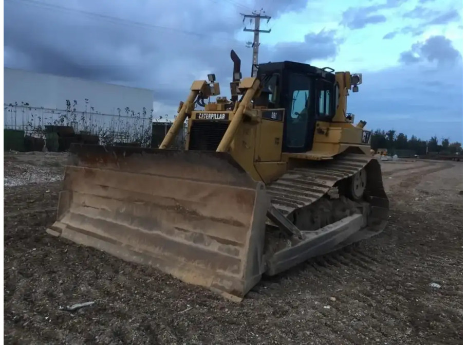 Caterpillar D6T LGP