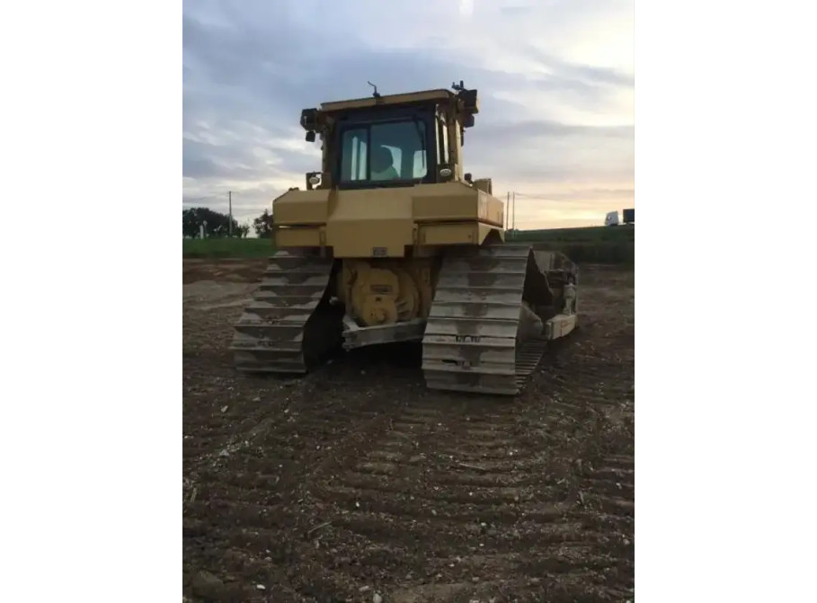 Caterpillar D6T LGP