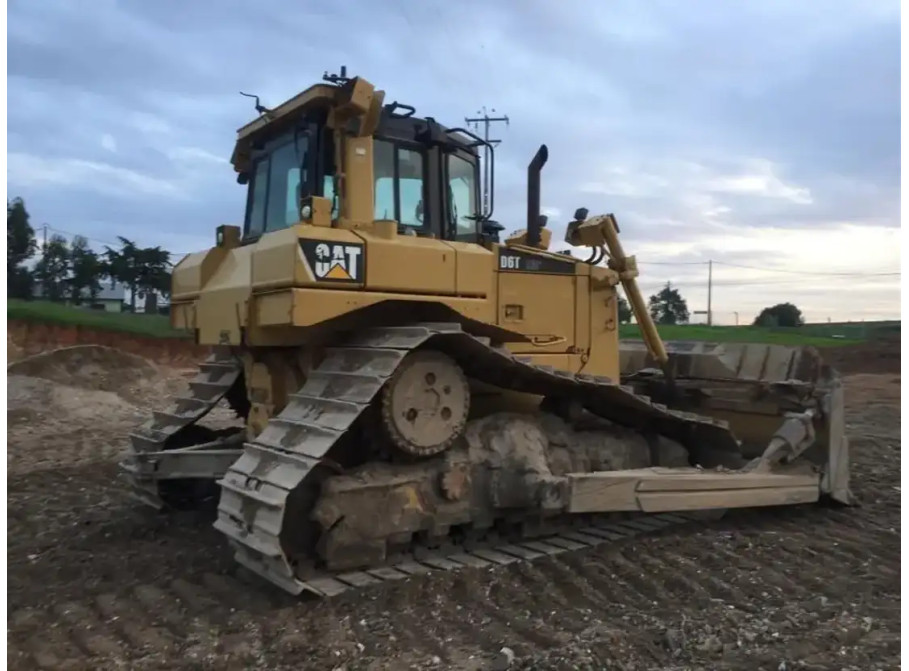 Caterpillar D6T LGP