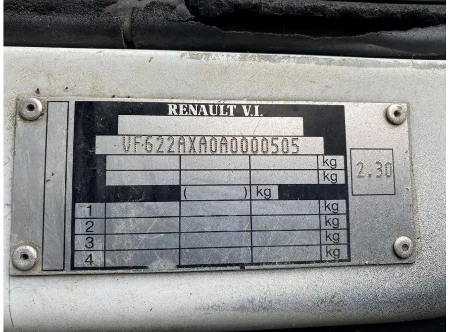 Renault Premium 250 BIG Axle long chassis