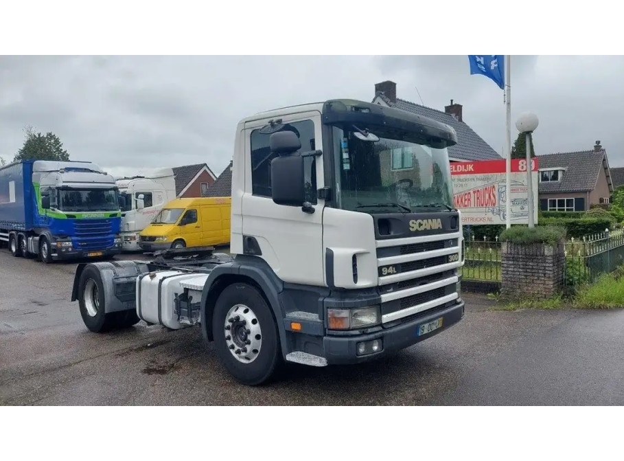 Scania P94-300 MANUAL AIRCO 2 PIPES LOW MILEAGE