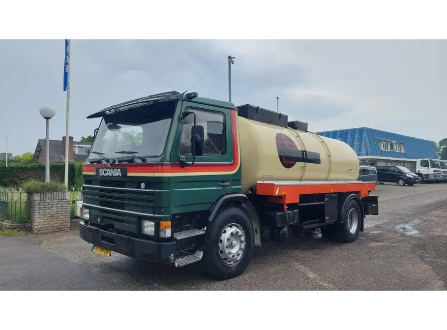 Scania P82 4x2 Tank