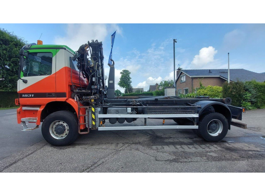 Mercedes-Benz Actros 1831 1931 4X4 Crane Container system