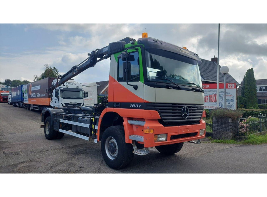 Mercedes-Benz Actros 1831 1931 4X4 Crane Container system