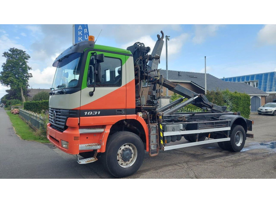 Mercedes-Benz Actros 1831 1931 4X4 Crane Container system