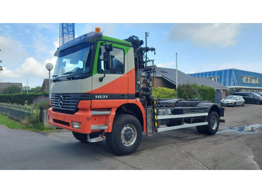 Mercedes-Benz Actros 1831 1931 4X4 Crane Container system